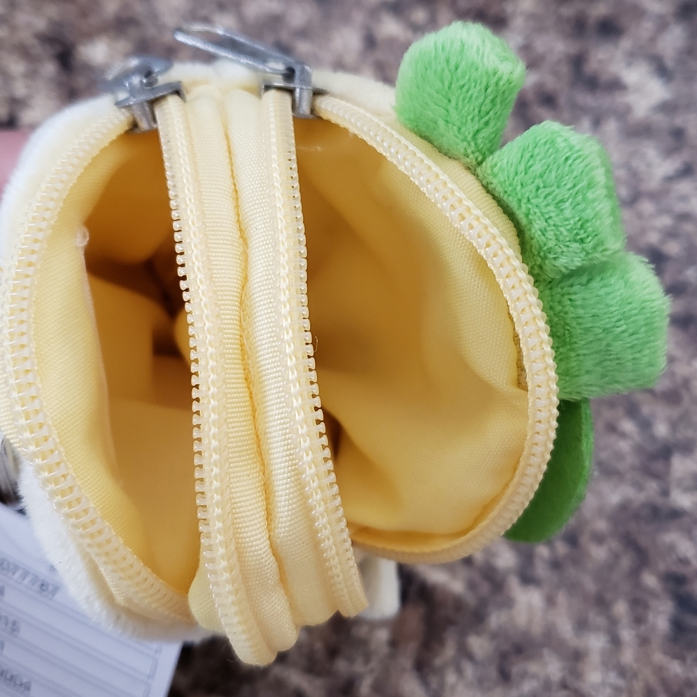 Plush handbag/backpack accessory - Picture 2 of 3